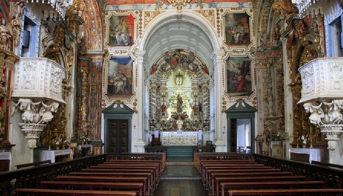 Igreja- Matriz -de-Nossa- Senhora- d-a Conceição-catas-altas